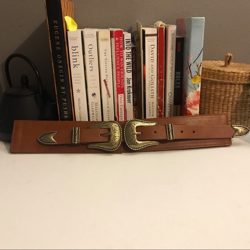 Double buckle belt
